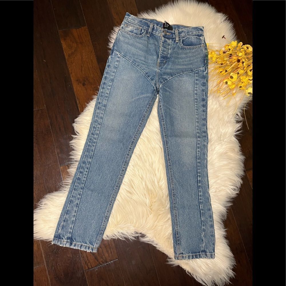Urban Outfittersbdg Button Fly High Waisted Straight Legged Denim Sz 28